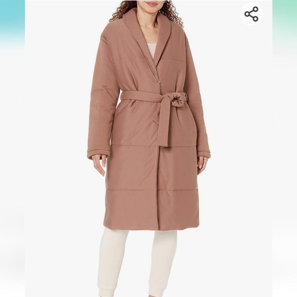 Amazon Essentials Organic Cotton Women's Relaxed-Fit Cotton Padded Home Coat